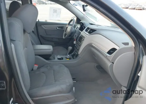 2017 Chevrolet Traverse Ls из США, поврежденный, VIN 1GNKRFED0HJ226873